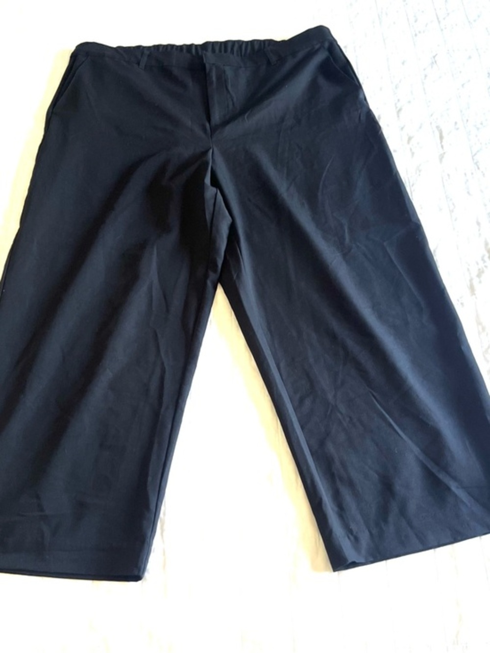 Torrid Black Wide-Leg Cropped Pants